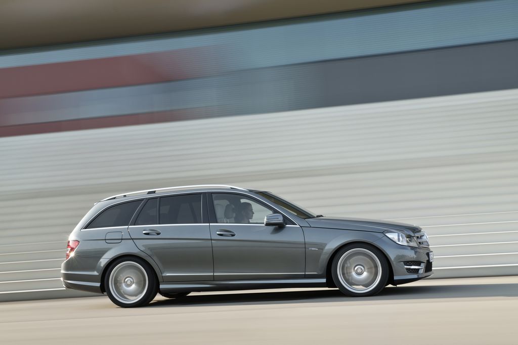 MERCEDES-BENZ C-OSZTÁLY