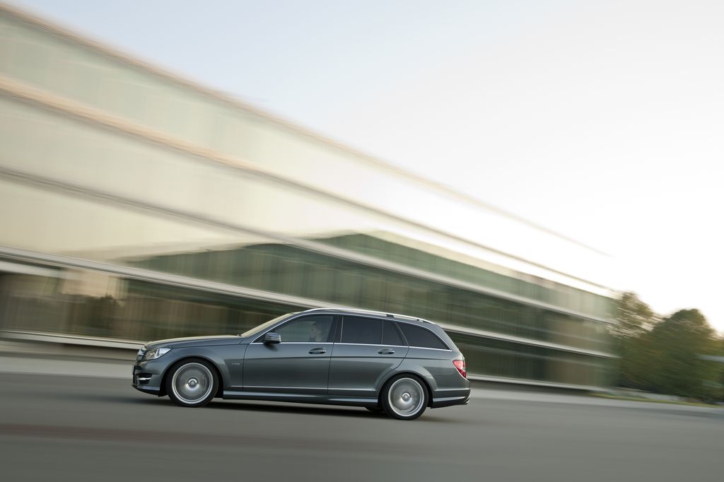 MERCEDES-BENZ C-OSZTÁLY