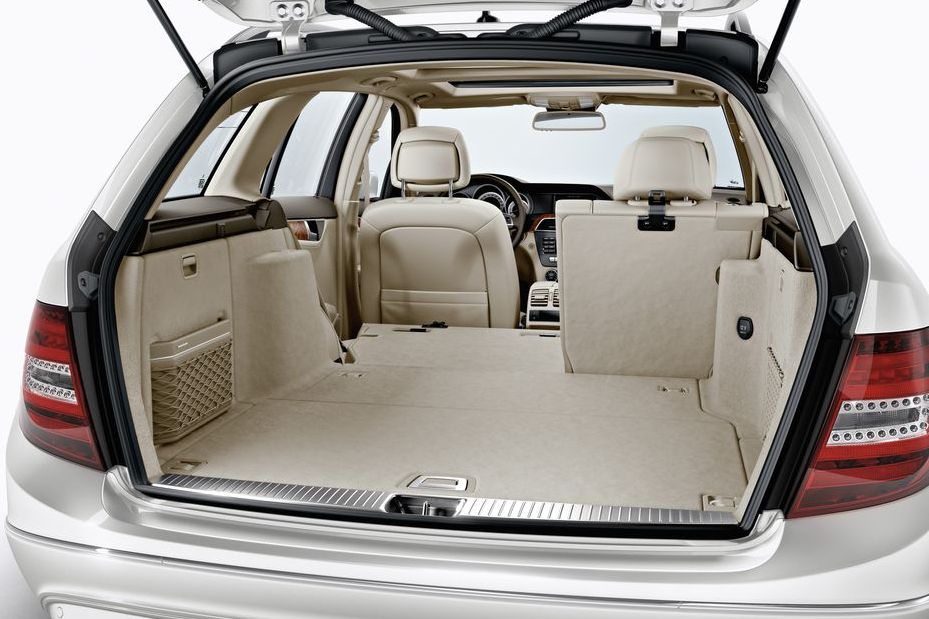 MERCEDES-BENZ C-OSZTÁLY