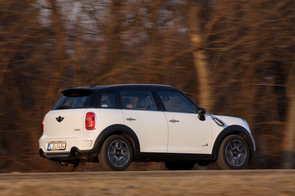 MINI COUNTRYMAN