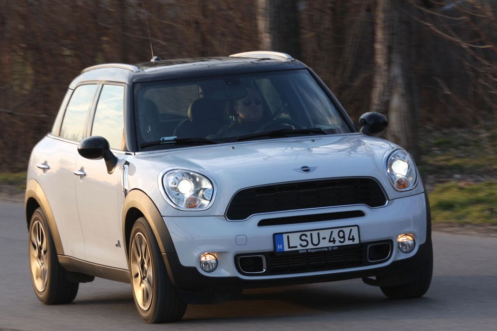 MINI COUNTRYMAN