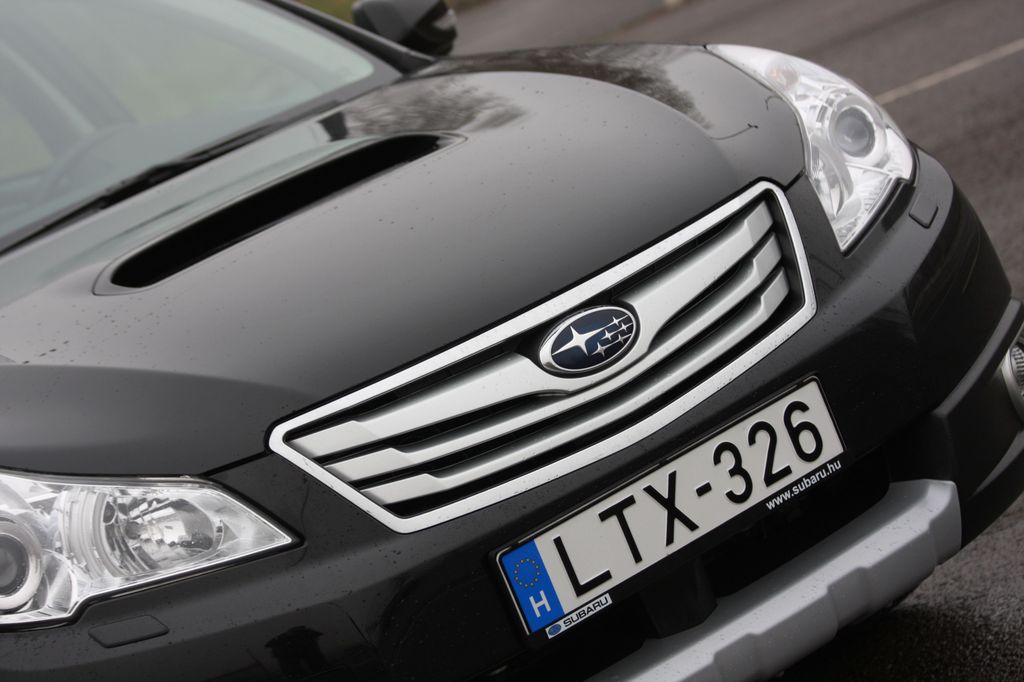 SUBARU OUTBACK