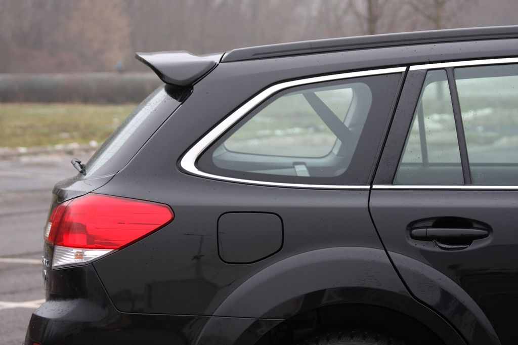 SUBARU OUTBACK