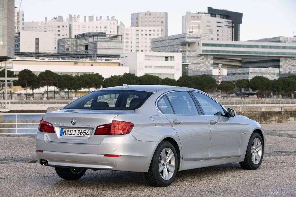 BMW 5-ÖS SOROZAT