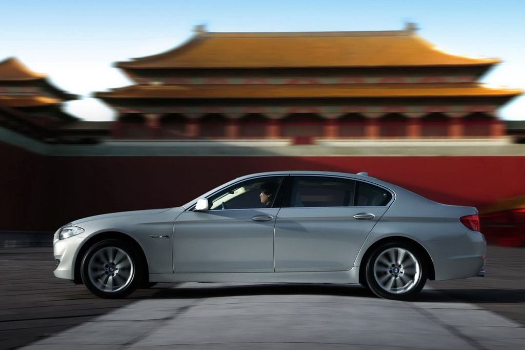 BMW 5-ÖS SOROZAT