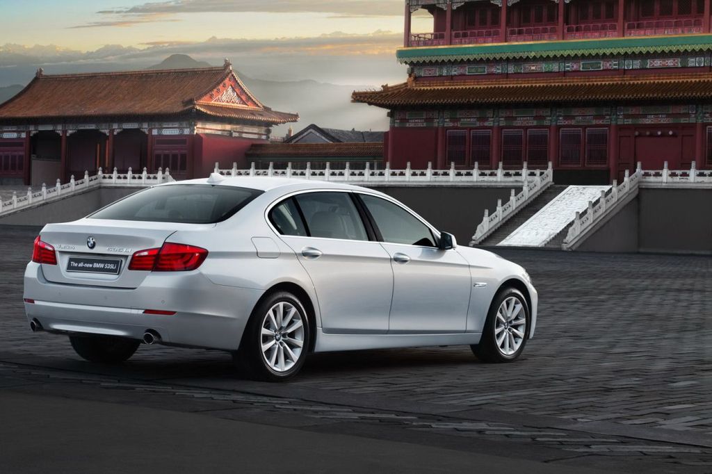 BMW 5-ÖS SOROZAT