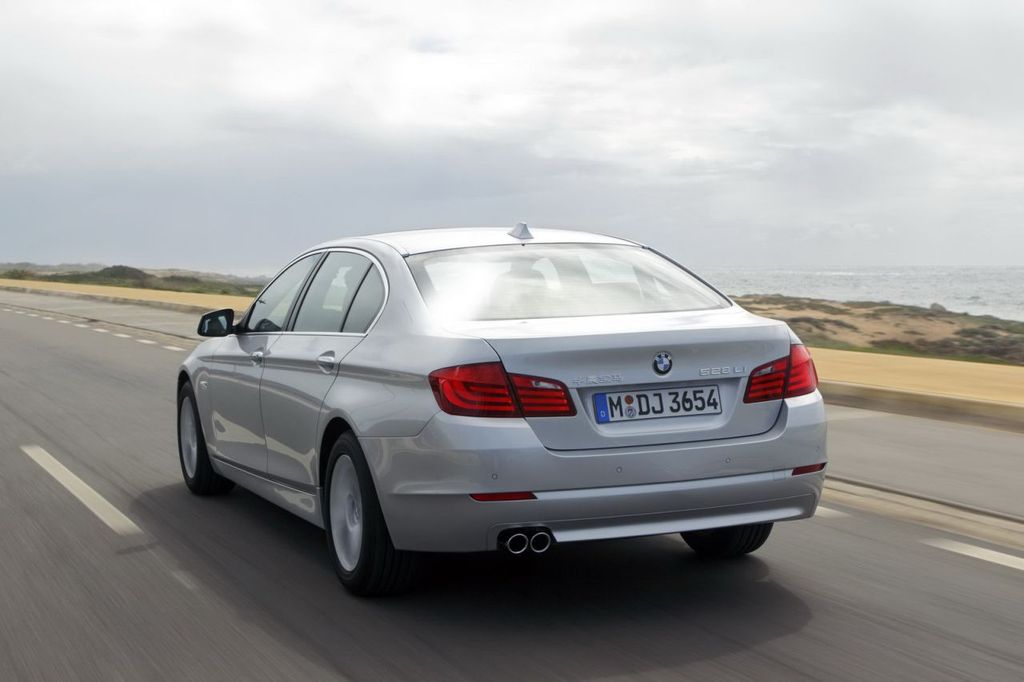 BMW 5-ÖS SOROZAT