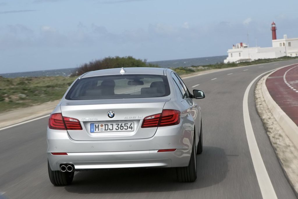 BMW 5-ÖS SOROZAT