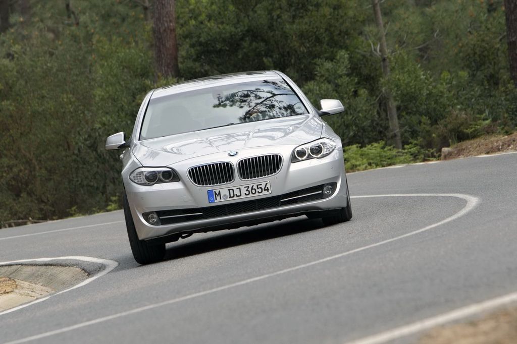 BMW 5-ÖS SOROZAT