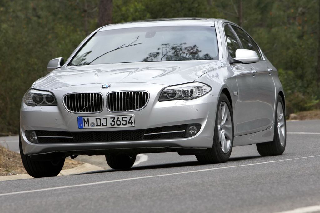 BMW 5-ÖS SOROZAT
