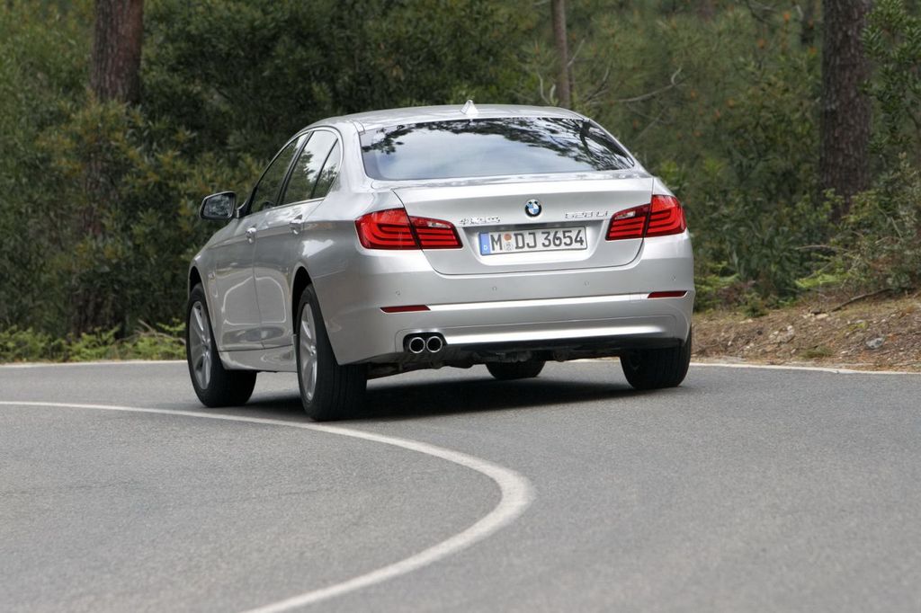 BMW 5-ÖS SOROZAT