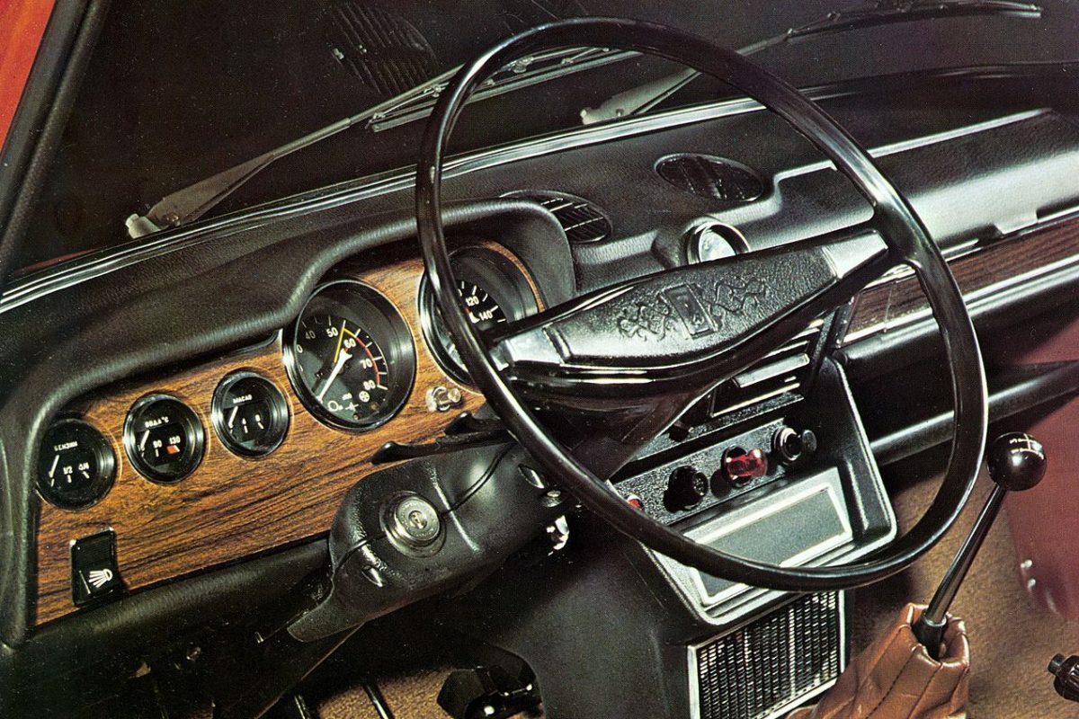 LADA 1200