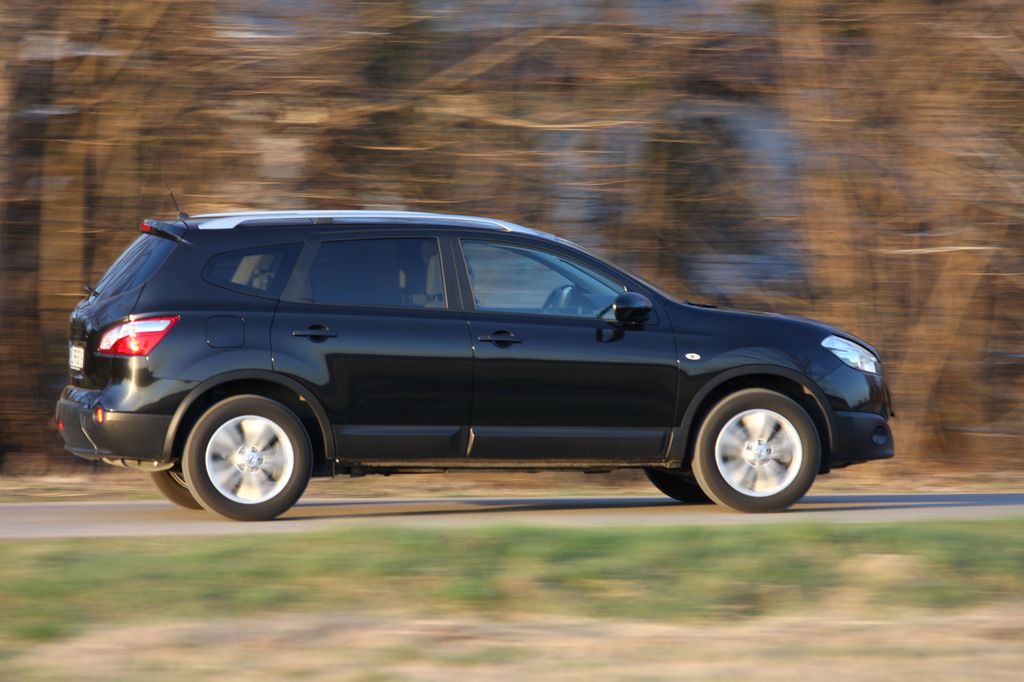 NISSAN QASHQAI+2