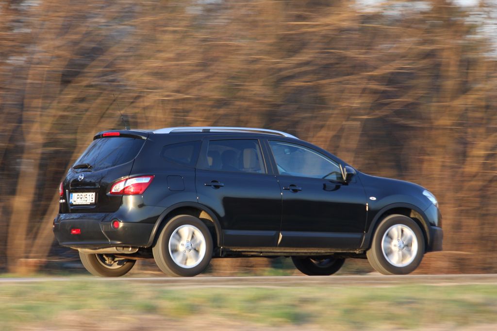 NISSAN QASHQAI+2