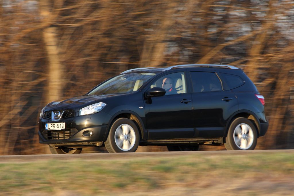 NISSAN QASHQAI+2