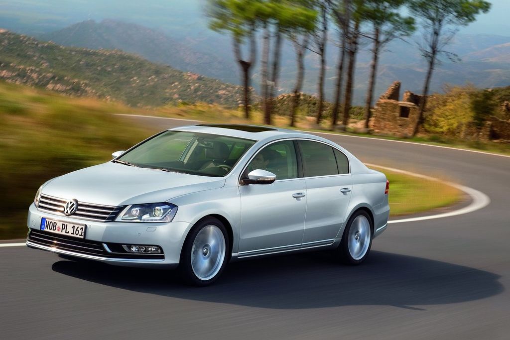 VOLKSWAGEN PASSAT