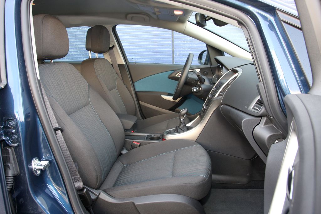 OPEL ASTRA J