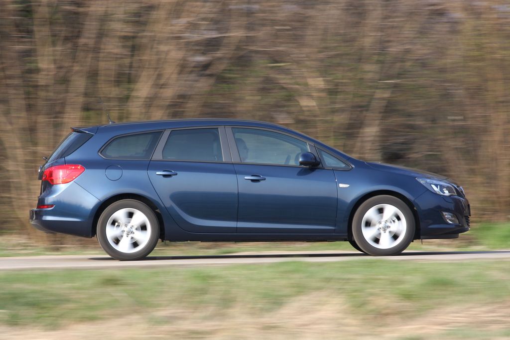 OPEL ASTRA J
