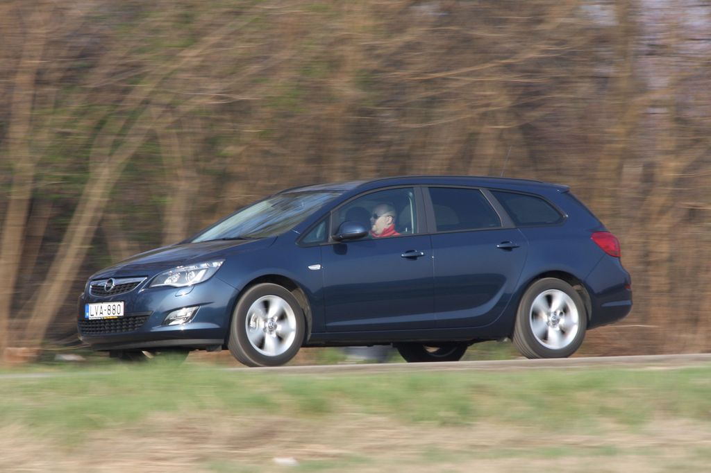 OPEL ASTRA J