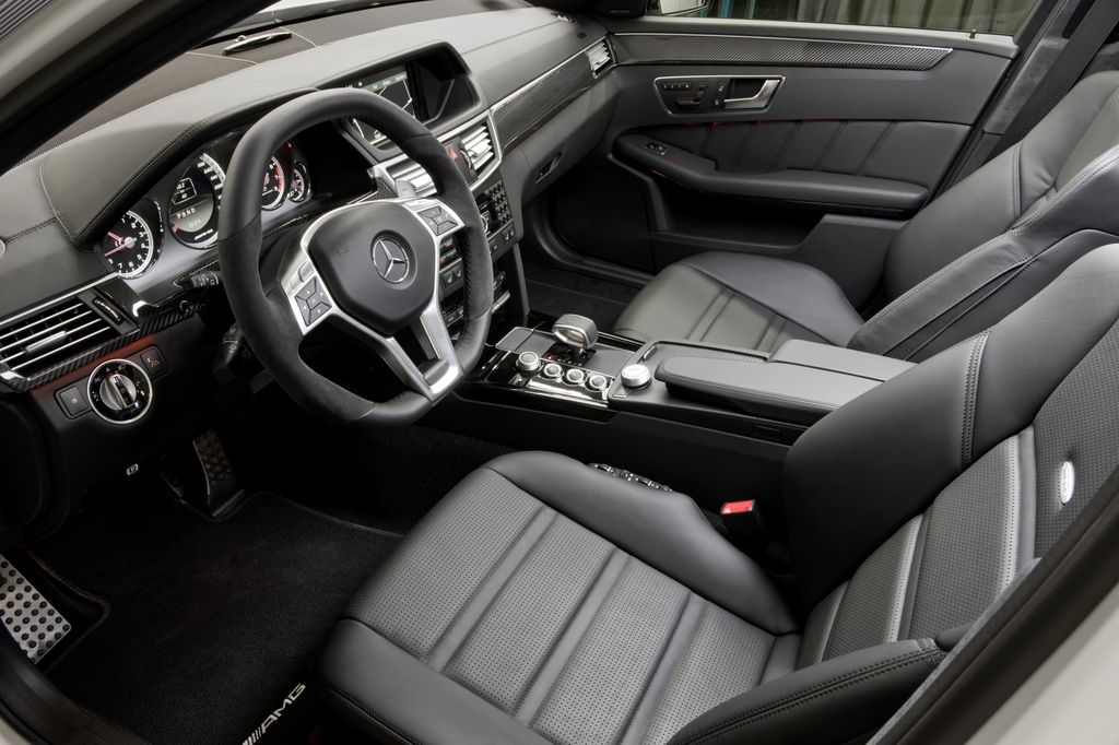 MERCEDES-BENZ E 63 AMG