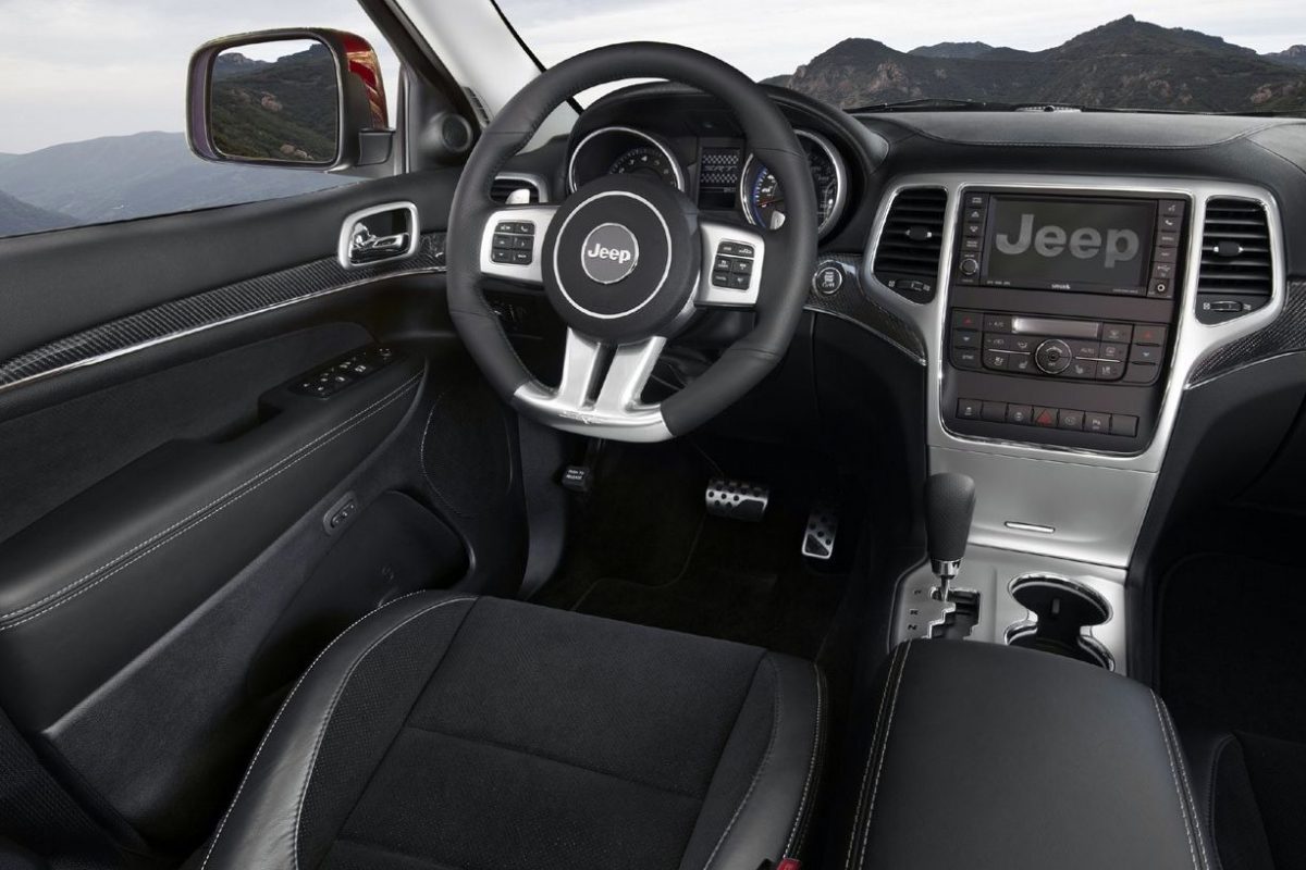 JEEP GRAND CHEROKEE