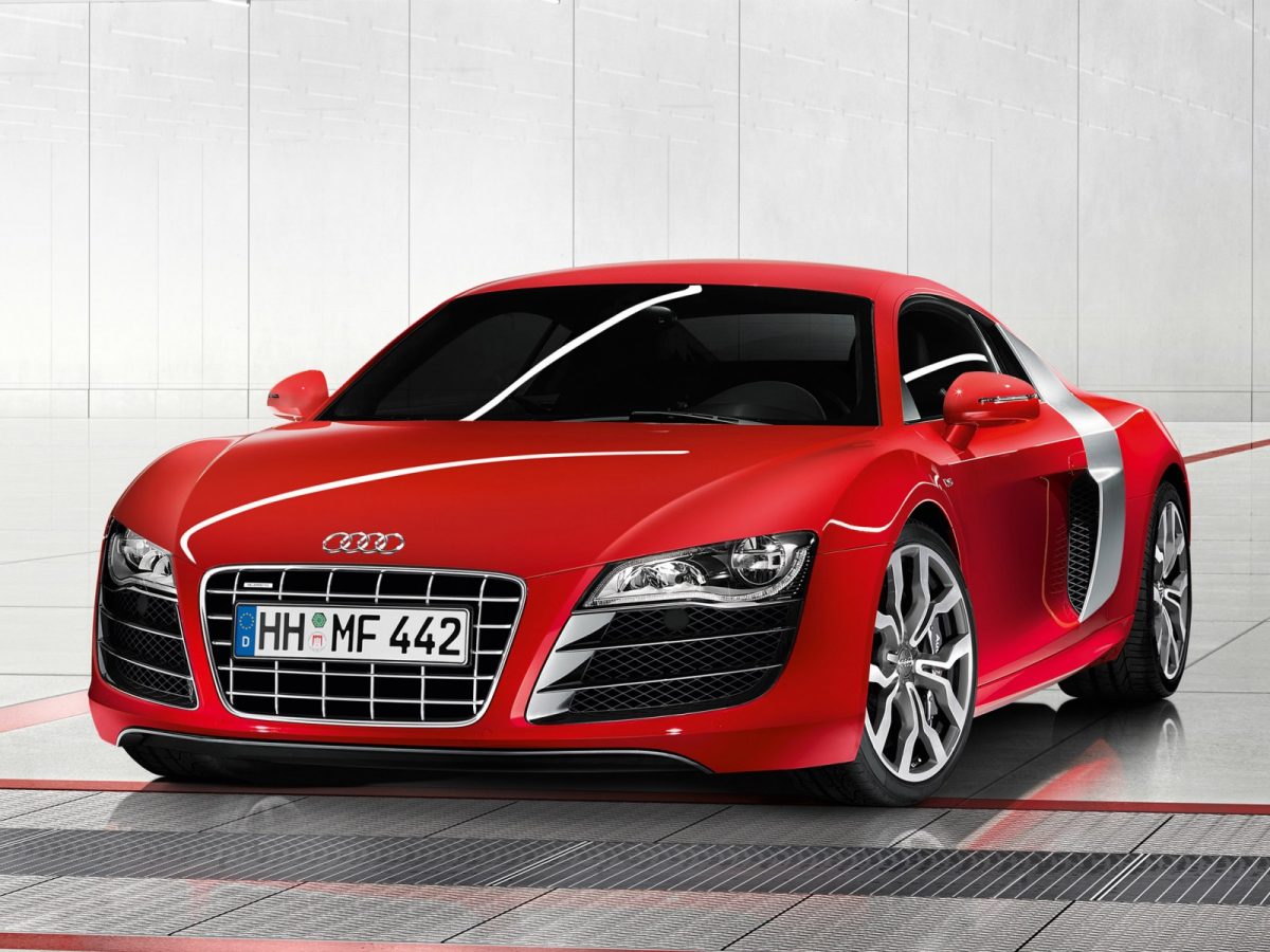 AUDI R8