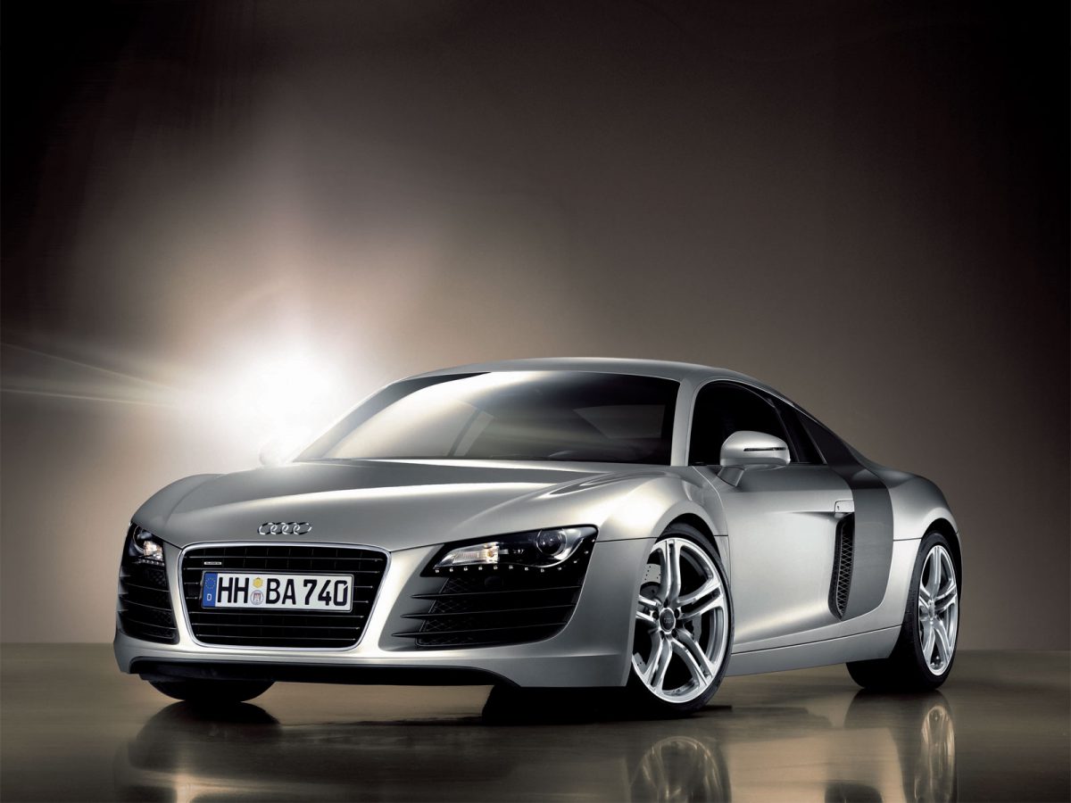 AUDI R8
