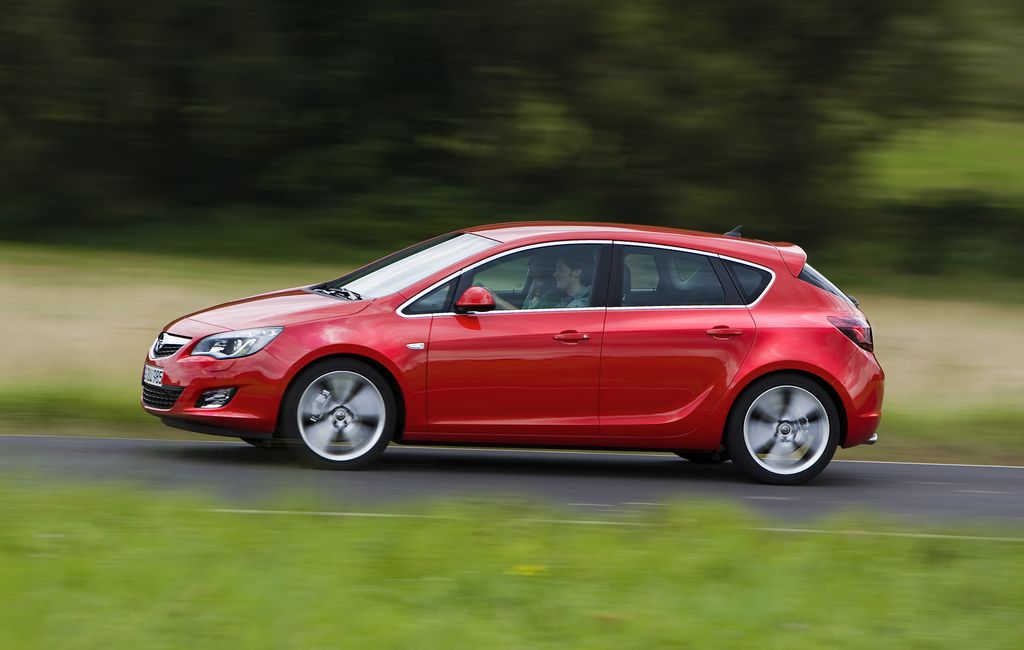OPEL ASTRA J
