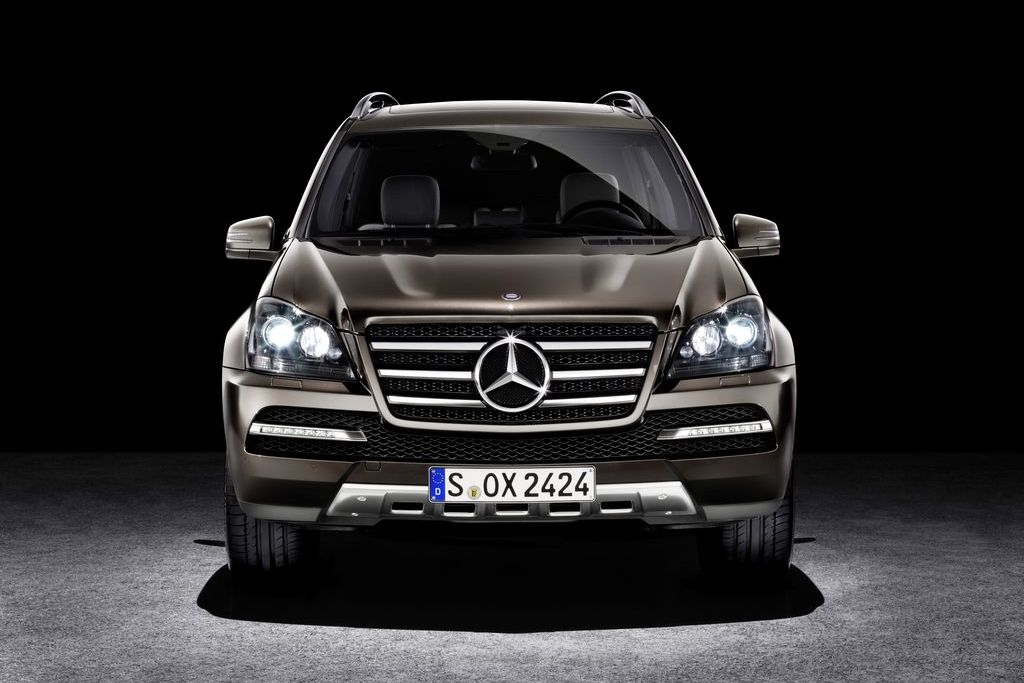 MERCEDES-BENZ GL-OSZTÁLY