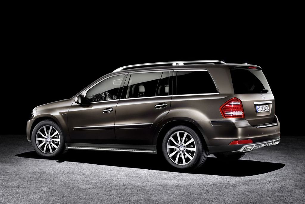 MERCEDES-BENZ GL-OSZTÁLY