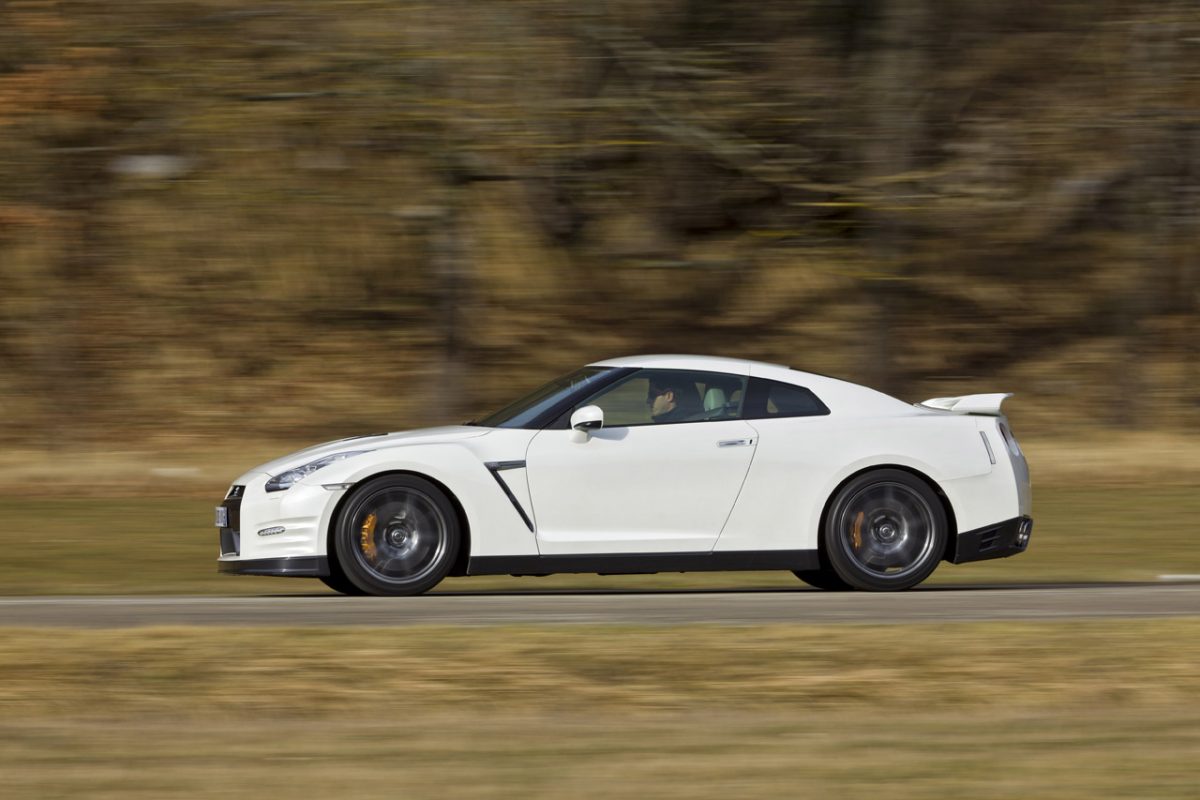 NISSAN GT-R