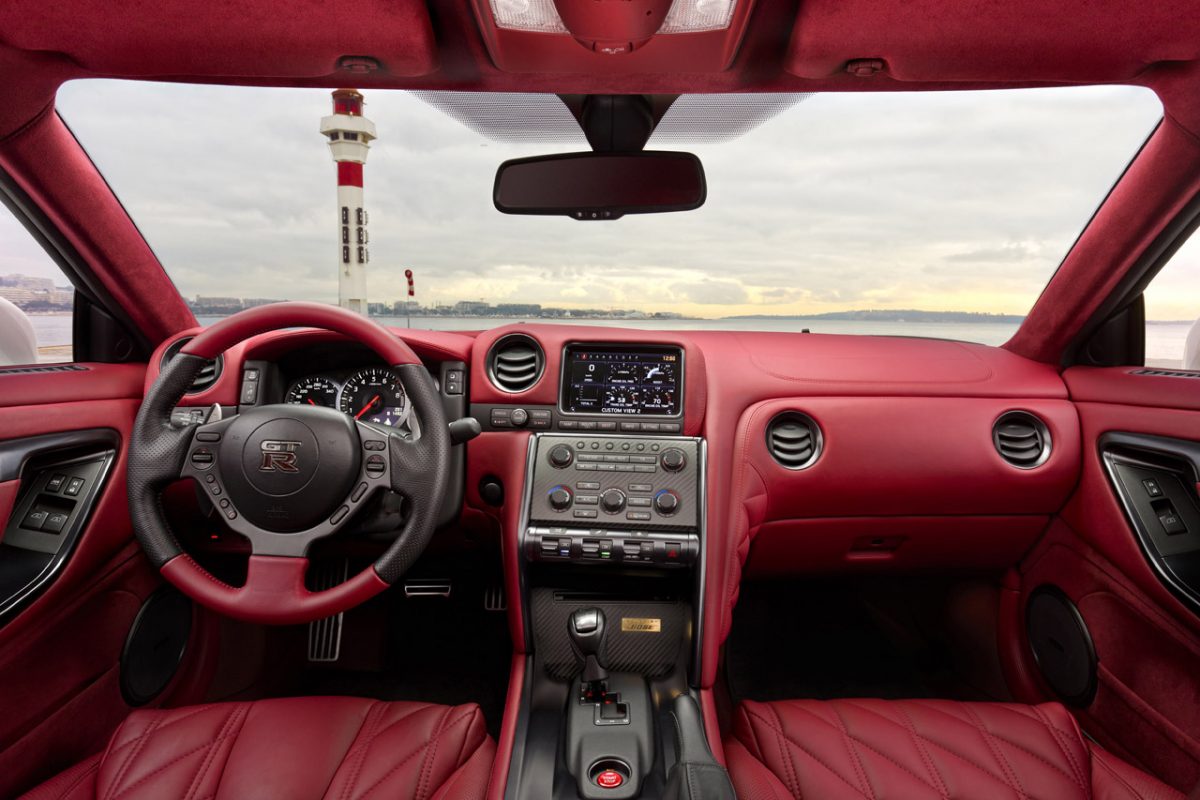 NISSAN GT-R