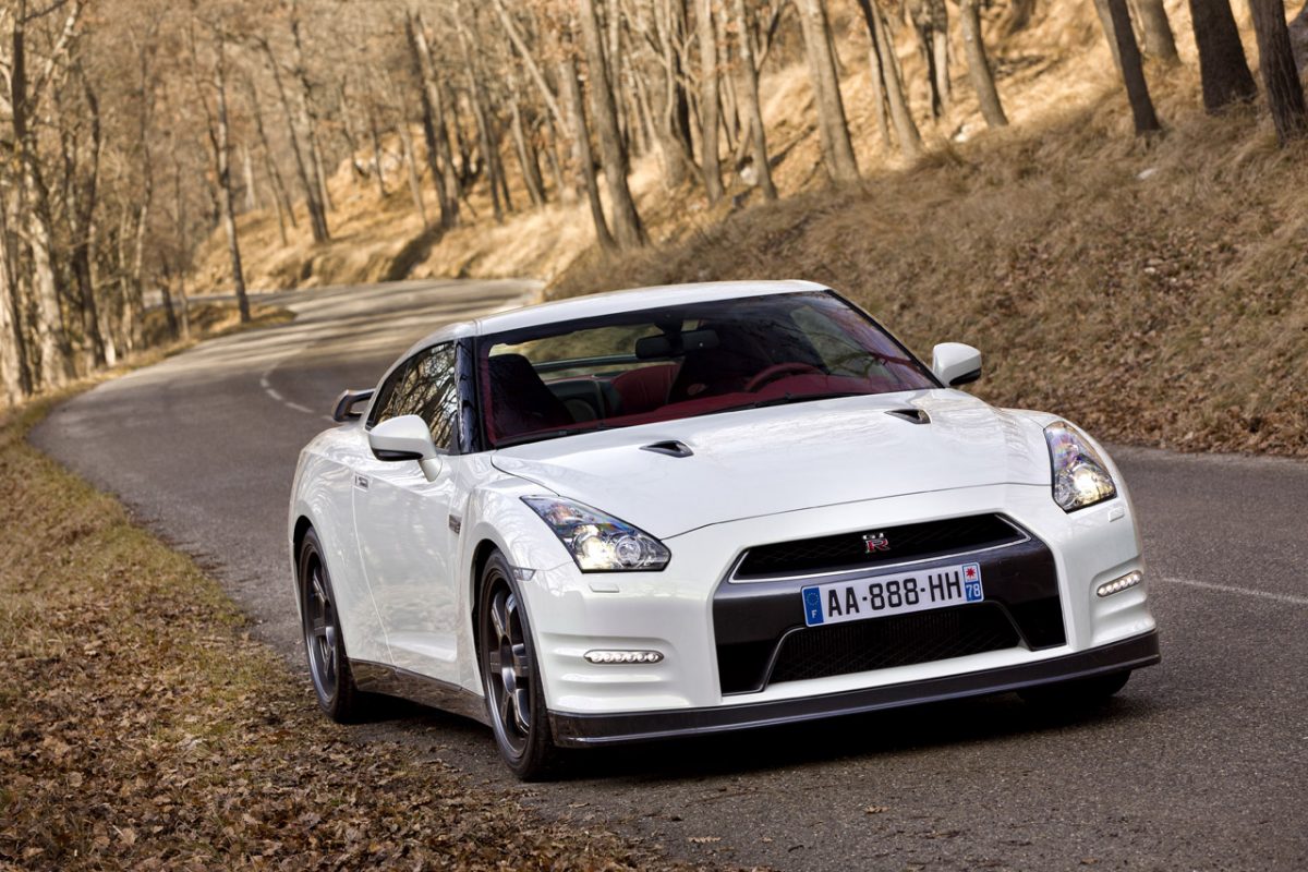 NISSAN GT-R
