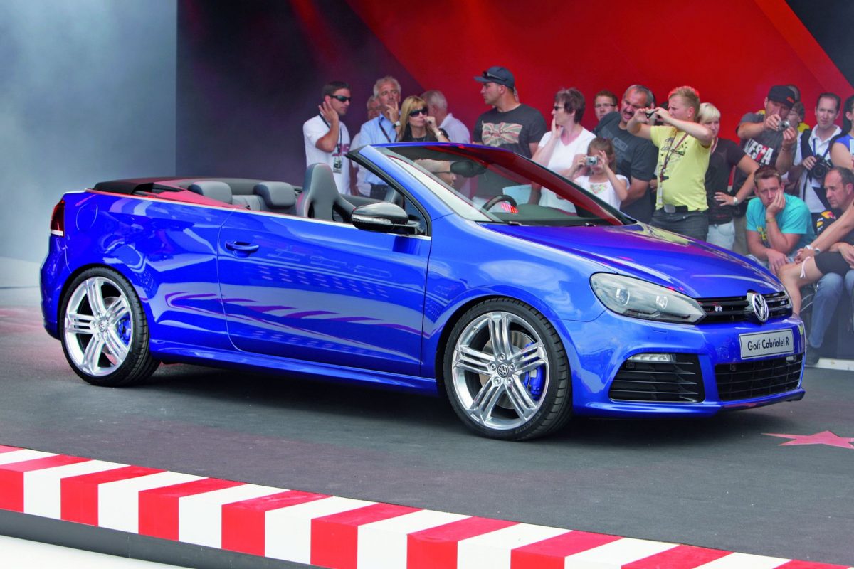 VOLKSWAGEN GOLF