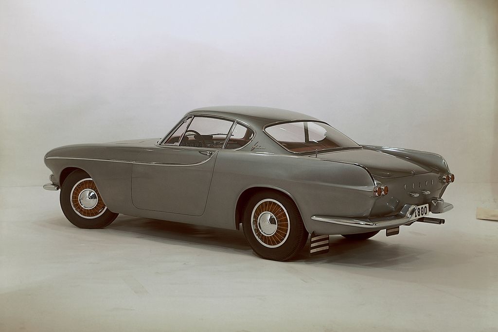 VOLVO 1800