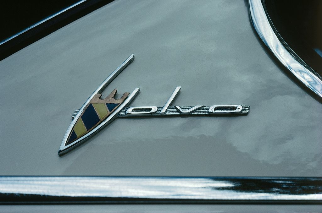 VOLVO 1800