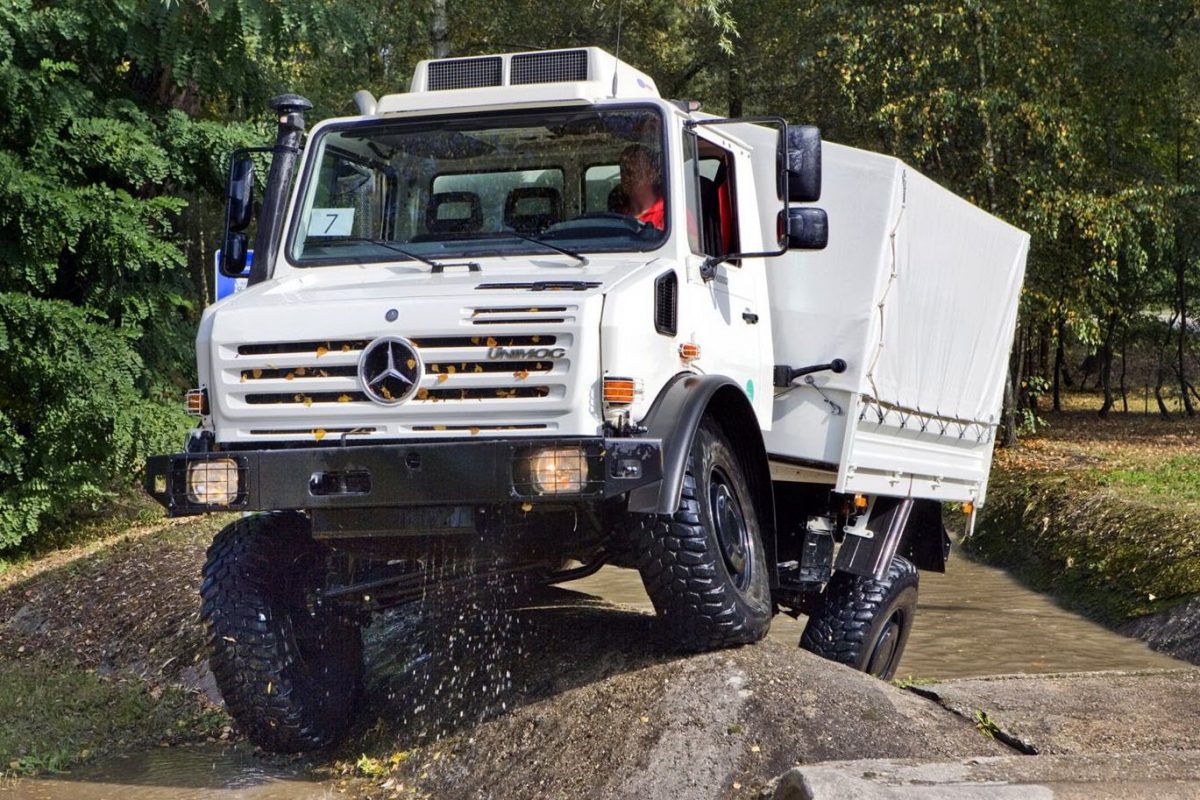 MERCEDES-BENZ VARIO