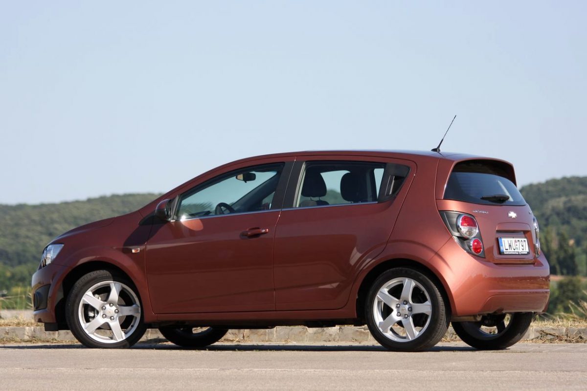 CHEVROLET AVEO