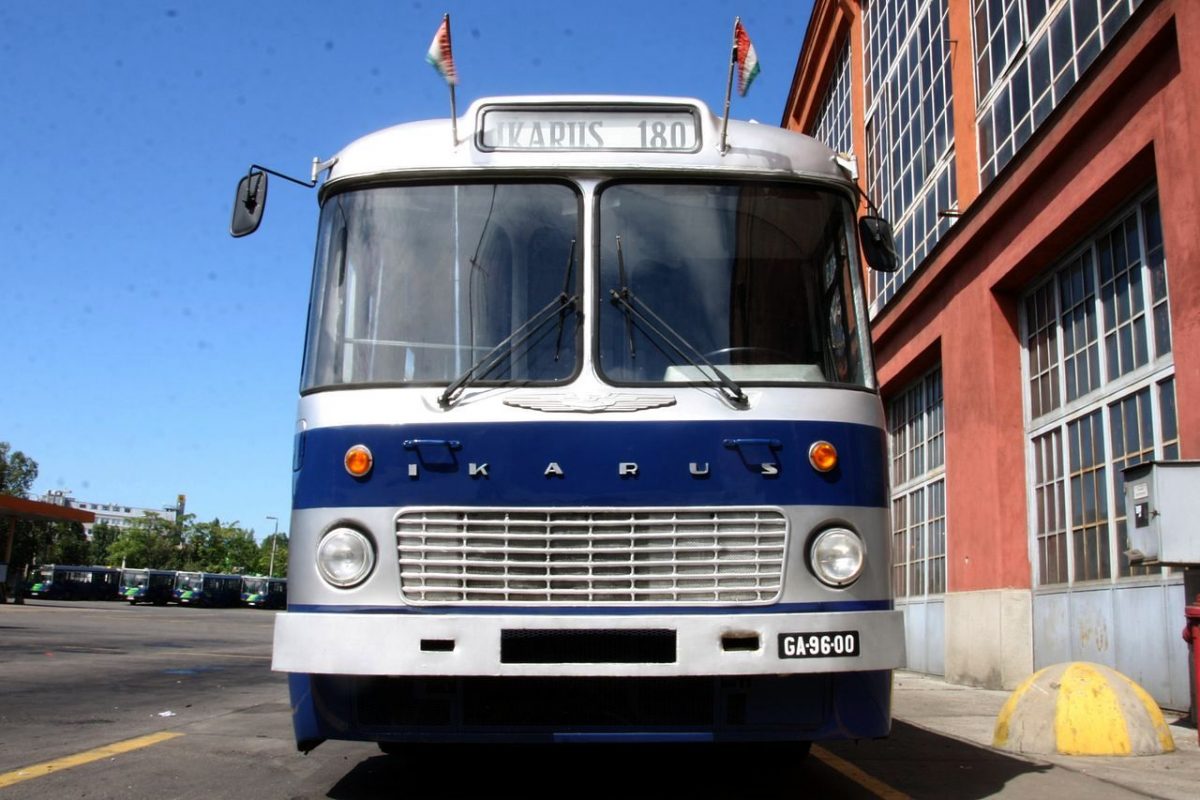 MERCEDES-BENZ VARIO