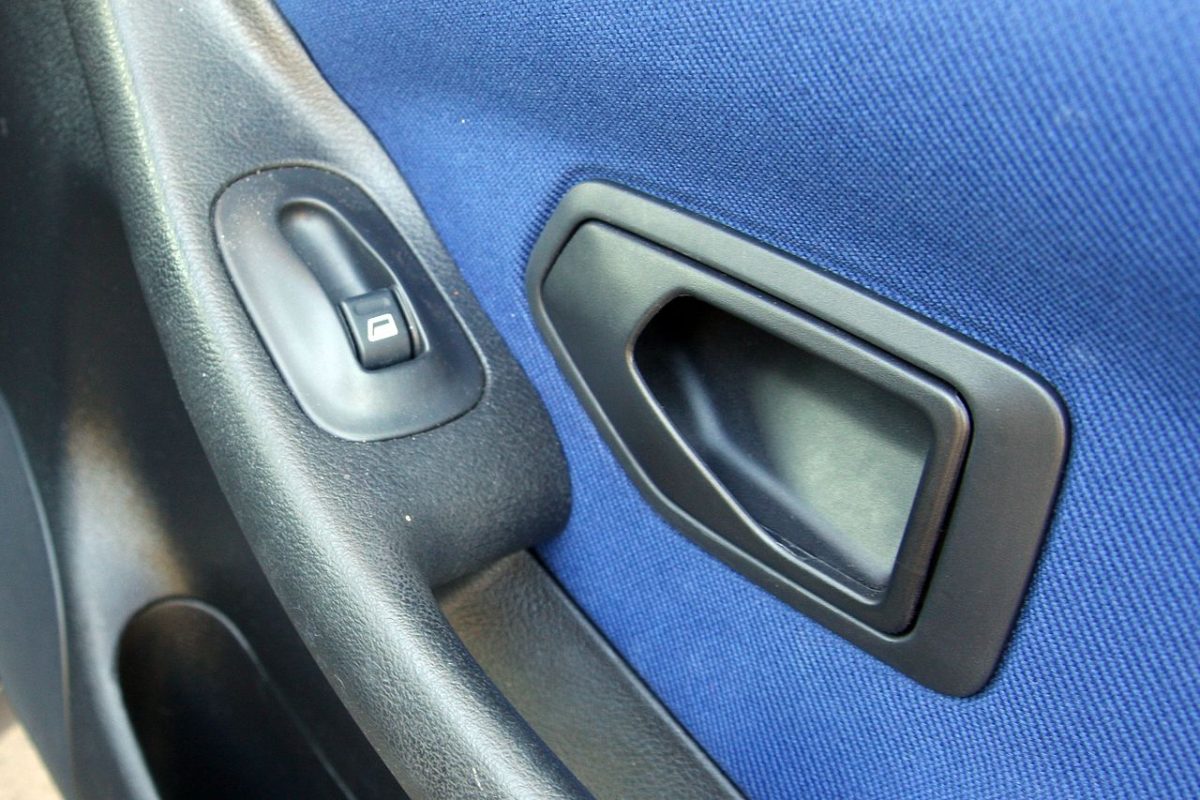 PEUGEOT 306