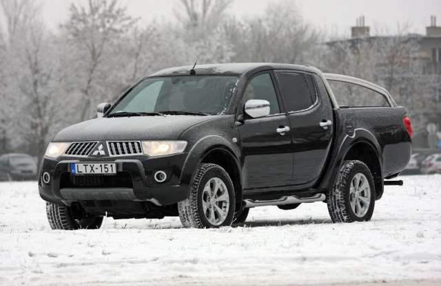 Frissült, izmosodott és nőtt, ám szerepzavaros – Mitsubishi L200 teszt