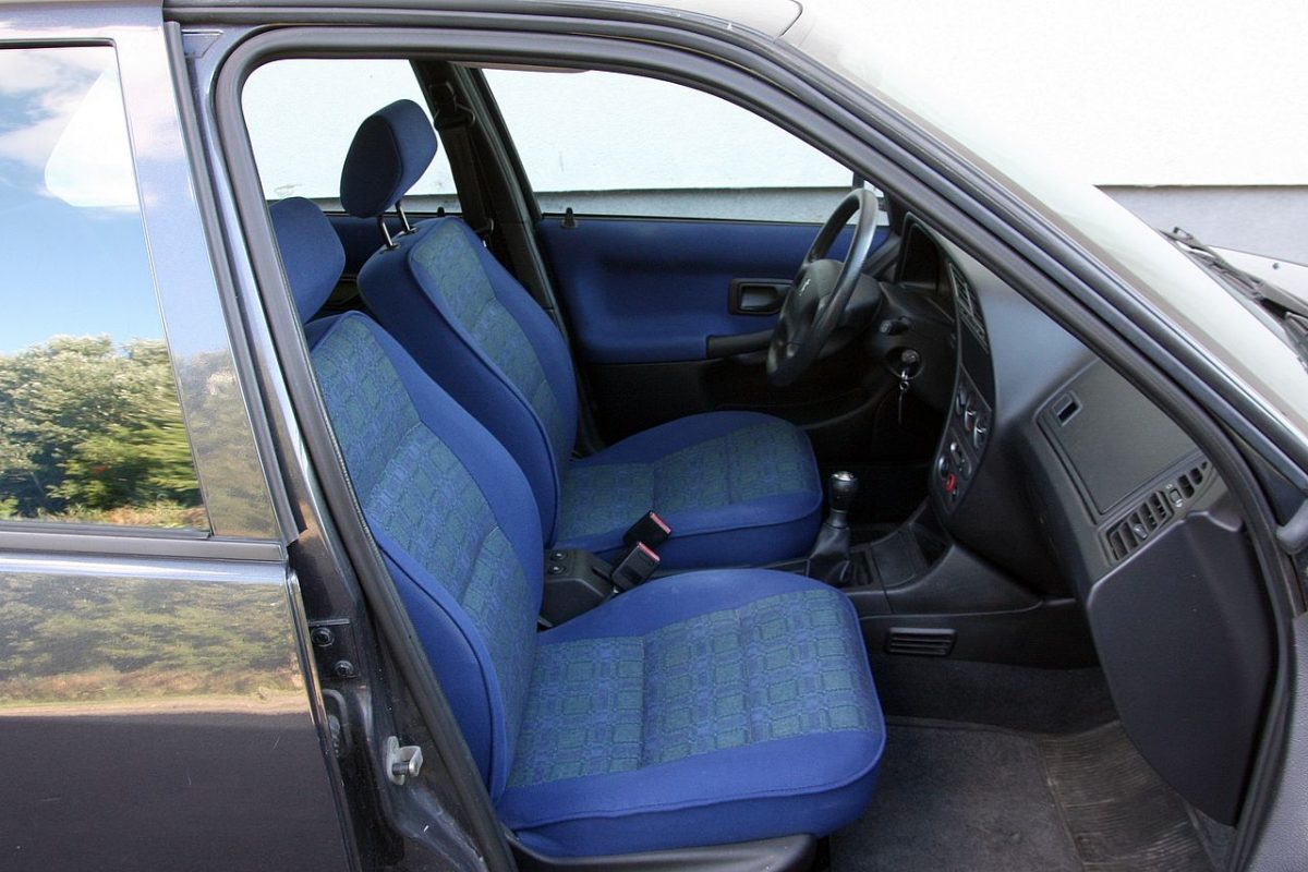 PEUGEOT 306