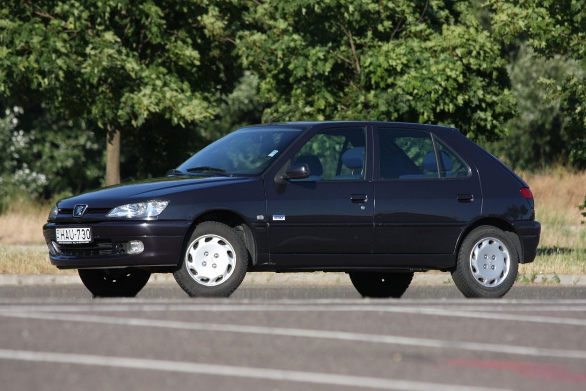 PEUGEOT 306