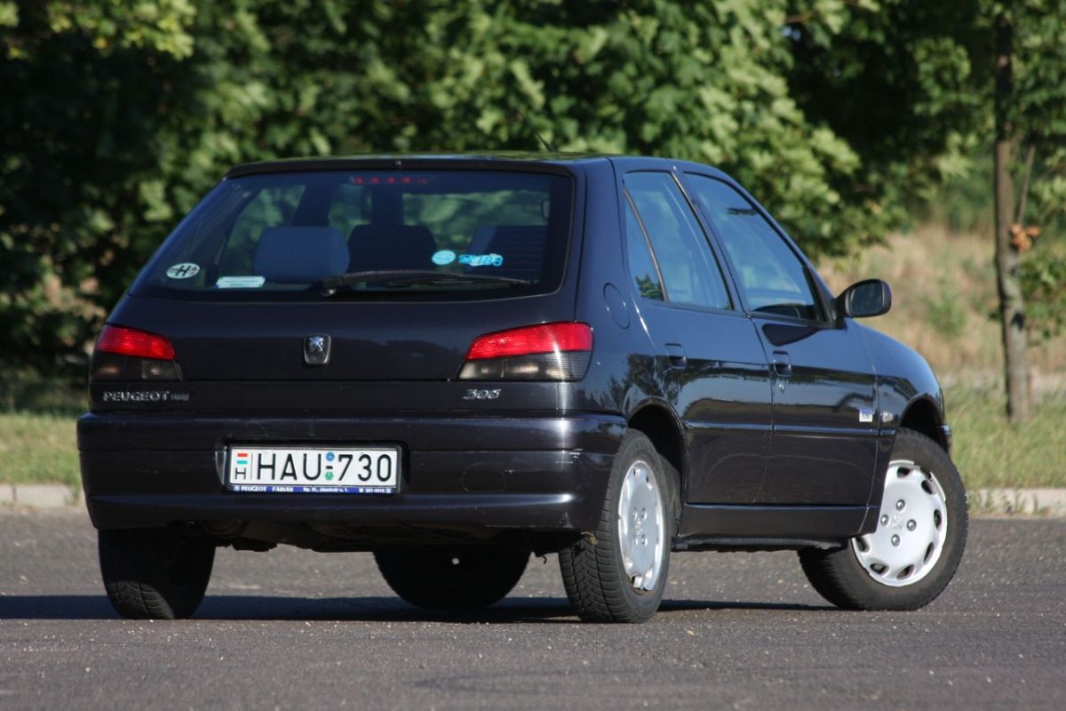 PEUGEOT 306