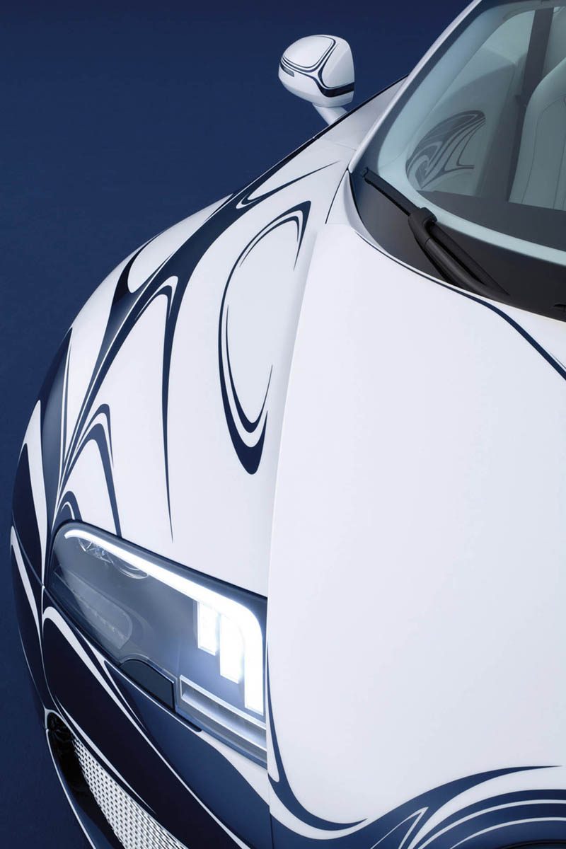 BUGATTI VEYRON
