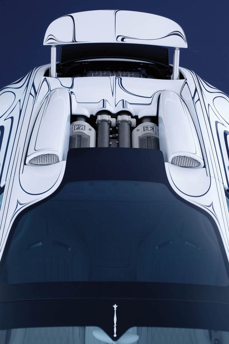 BUGATTI VEYRON