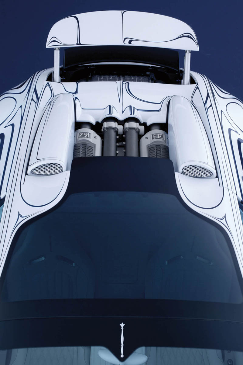 BUGATTI VEYRON