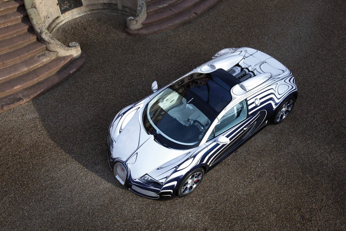 BUGATTI VEYRON