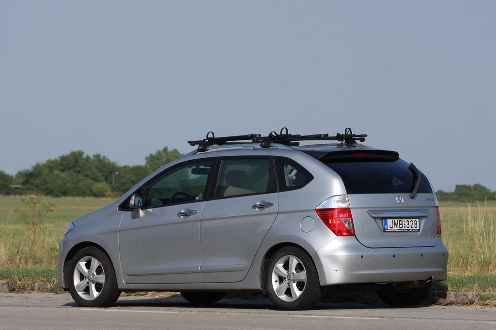 HONDA FR-V