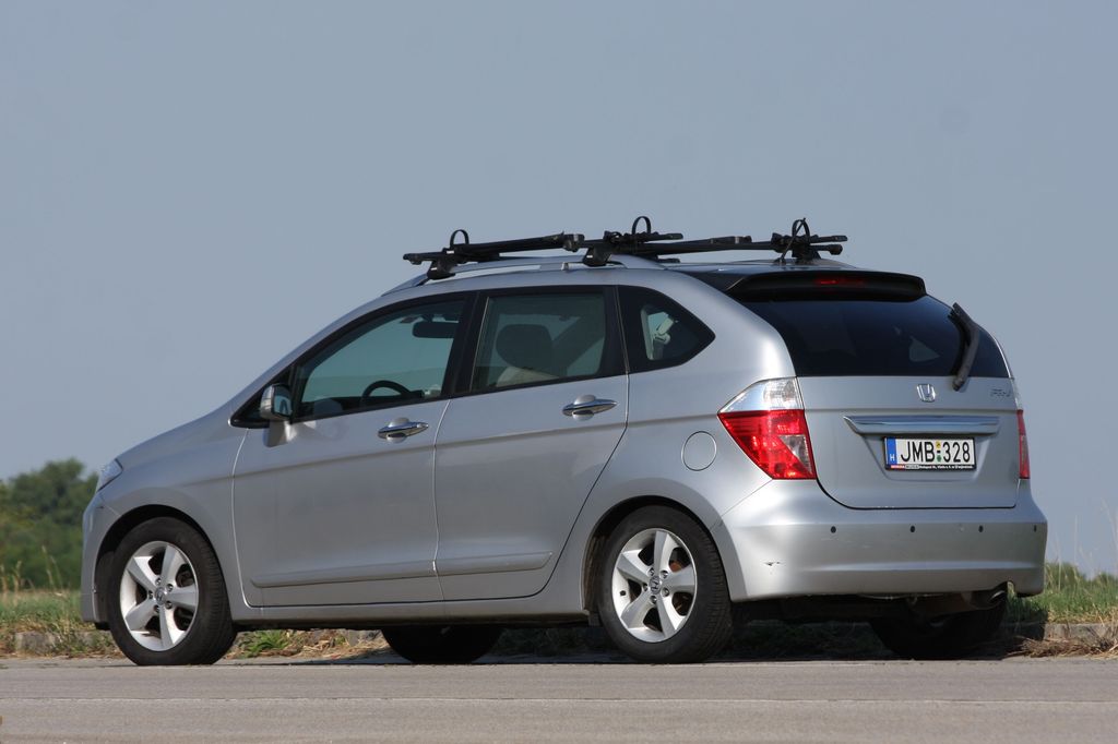 HONDA FR-V